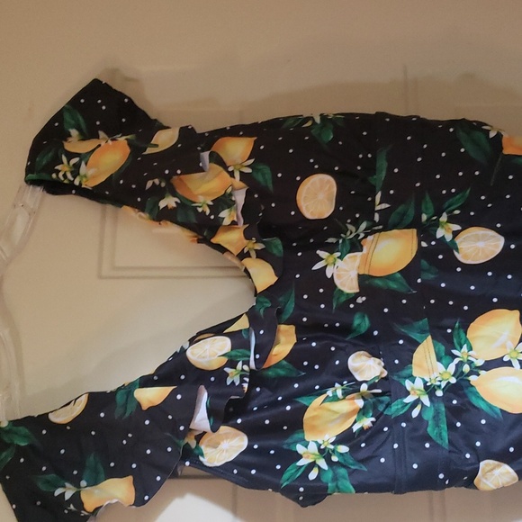 DACI Ruffle Tummy Control Swimsuit - Picture 5 of 9